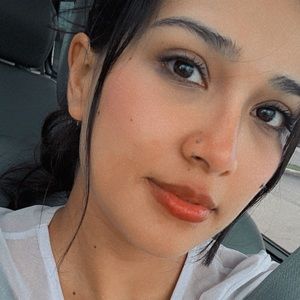 Meet your Posher, Ana